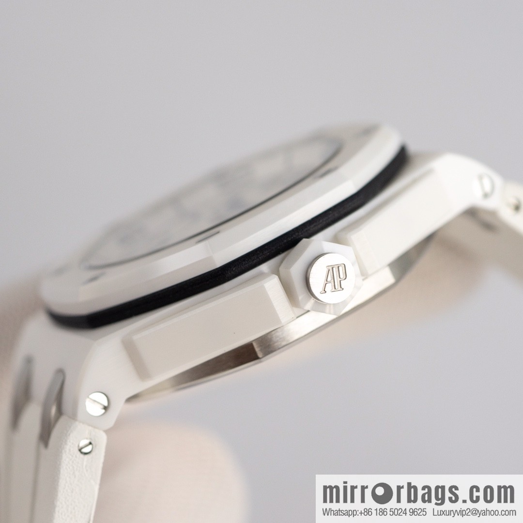 IP. FACTORY reinvents the legend - Audemars Piguet 15706 carbon fiber 3120 movement watch