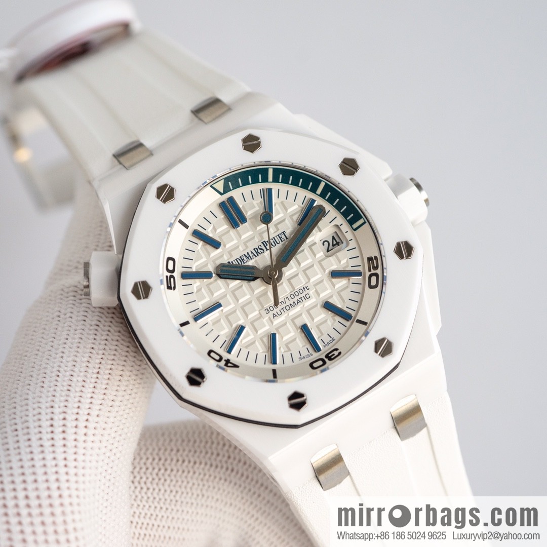 IP. FACTORY reinvents the legend - Audemars Piguet 15706 carbon fiber 3120 movement watch
