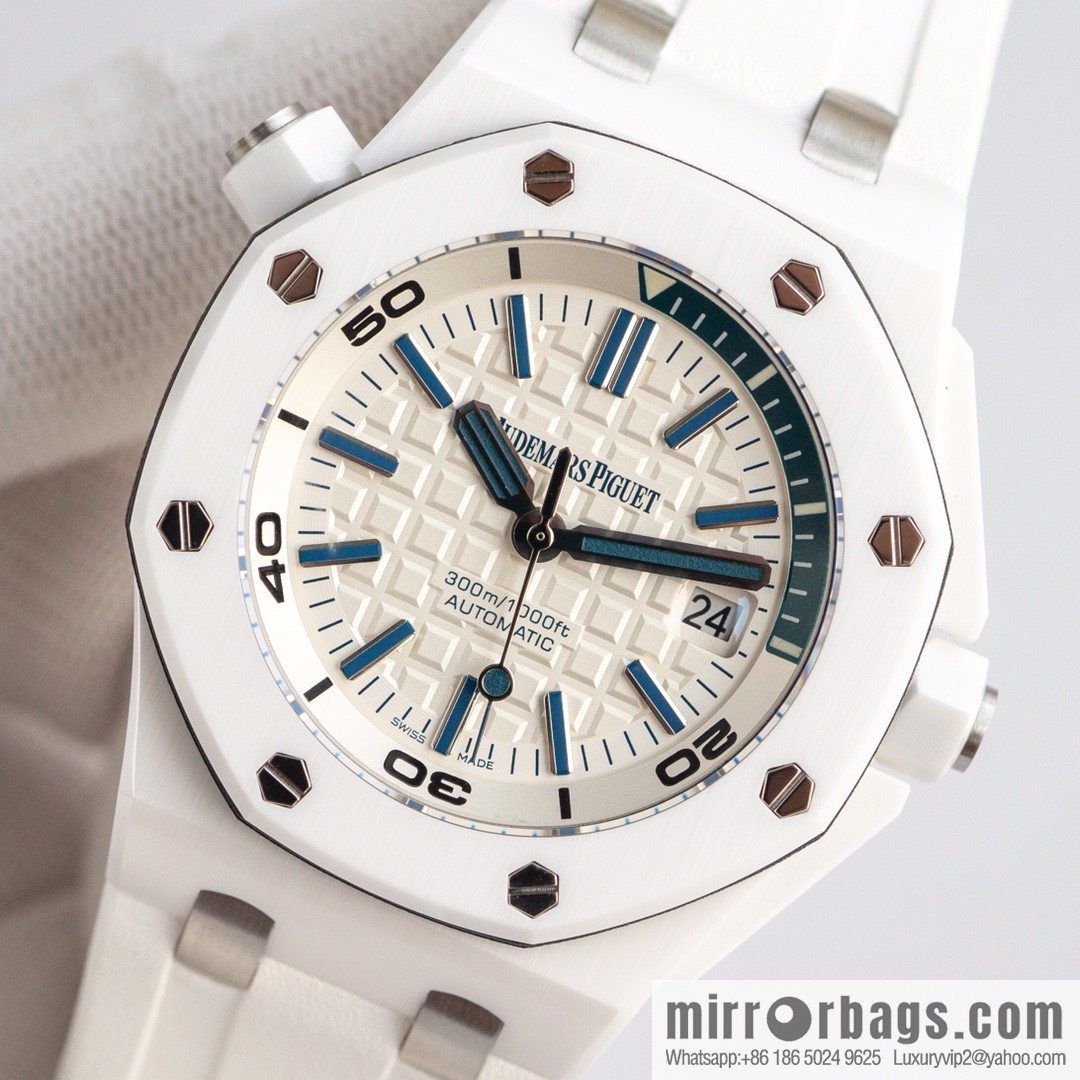 IP. FACTORY reinvents the legend - Audemars Piguet 15706 carbon fiber 3120 movement watch