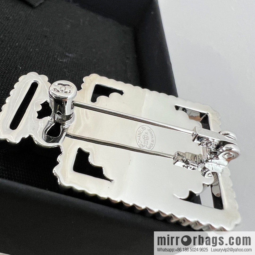 New ☑️ Chanel double c full diamond perfume bottle brooch