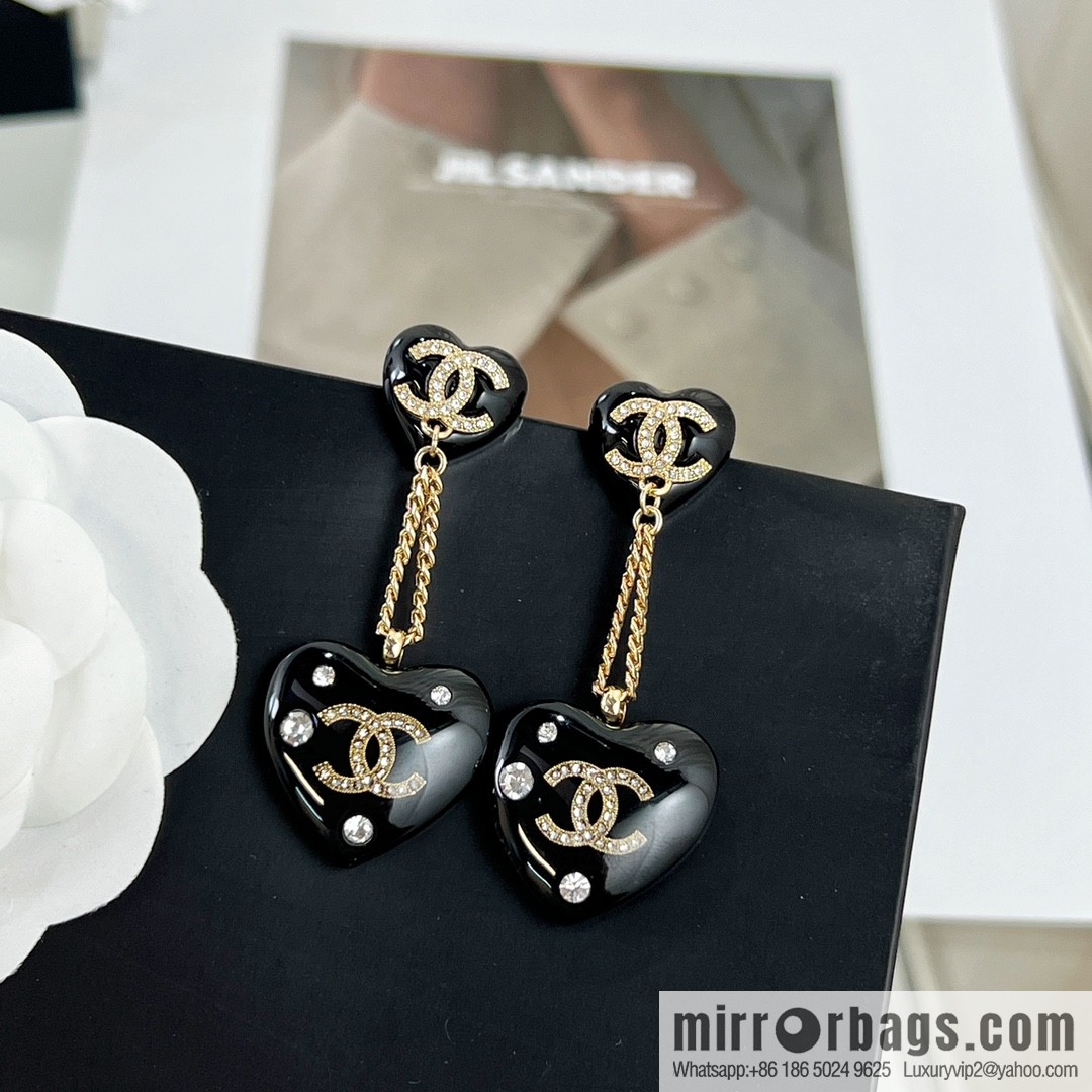 New ☑️ Chanel c2 double c black peach heart love stud earrings