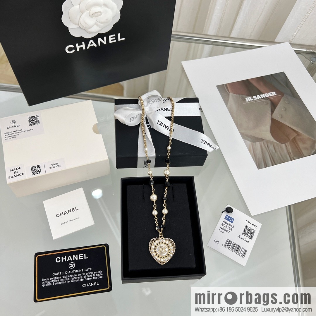 New ☑️ Chanel double c pearl peach heart love necklace