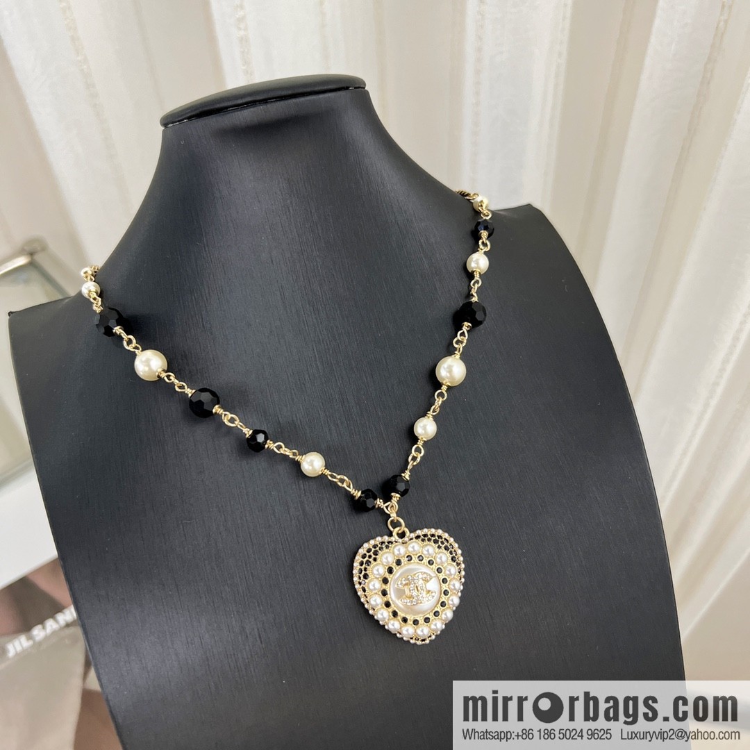 New ☑️ Chanel double c pearl peach heart love necklace