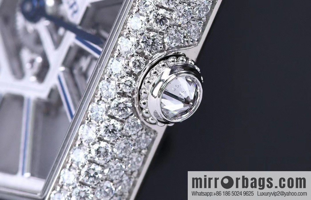 Cartier CARTIER tank hollow series HPI01370 X43 size 47 * 36 thick 7.82mm equipped with quartz movement watch imported from Switzerland