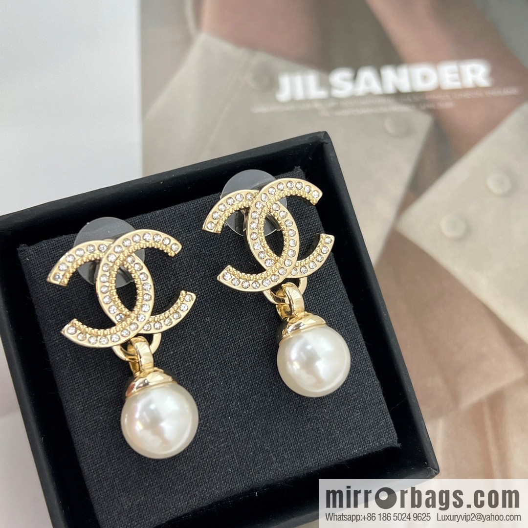 New ☑️ Chanel c2 double c pearl stud earrings