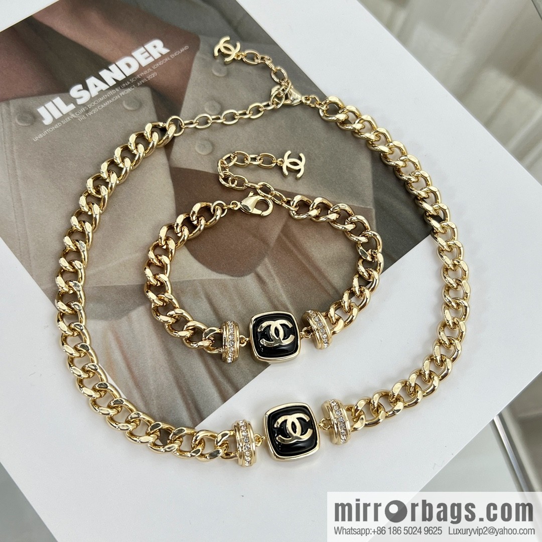 New ☑️ Chanel double c square necklace bracelet