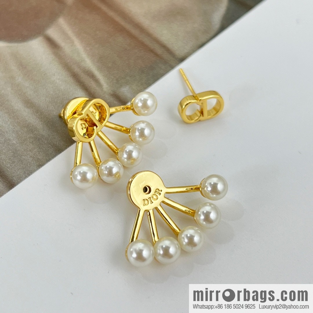 New ☑️ Dior CD pearl stud earrings