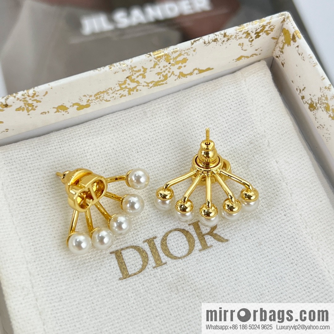 New ☑️ Dior CD pearl stud earrings