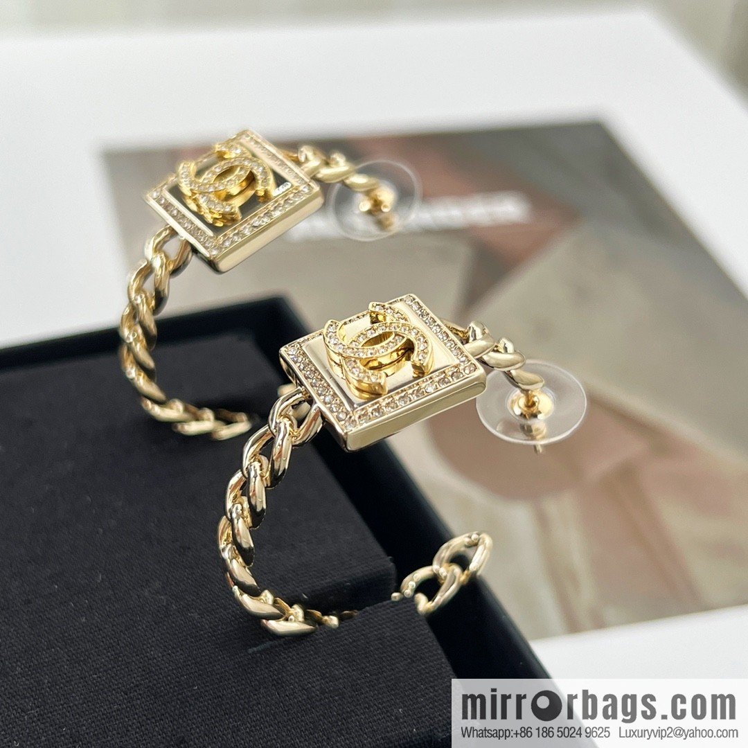 New ☑️ Chanel double c square stud earrings
