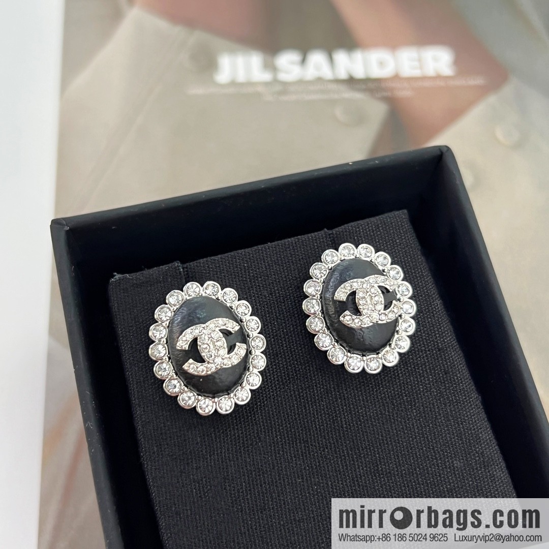 New ☑️ Chanel double c oval stud earrings