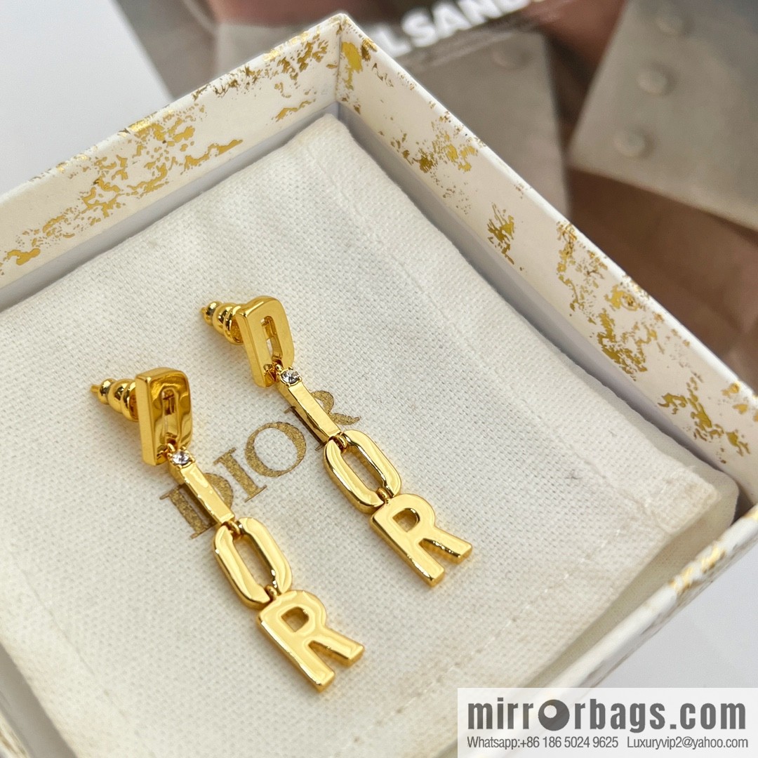 New ☑️ Dior gold letter fringed earrings