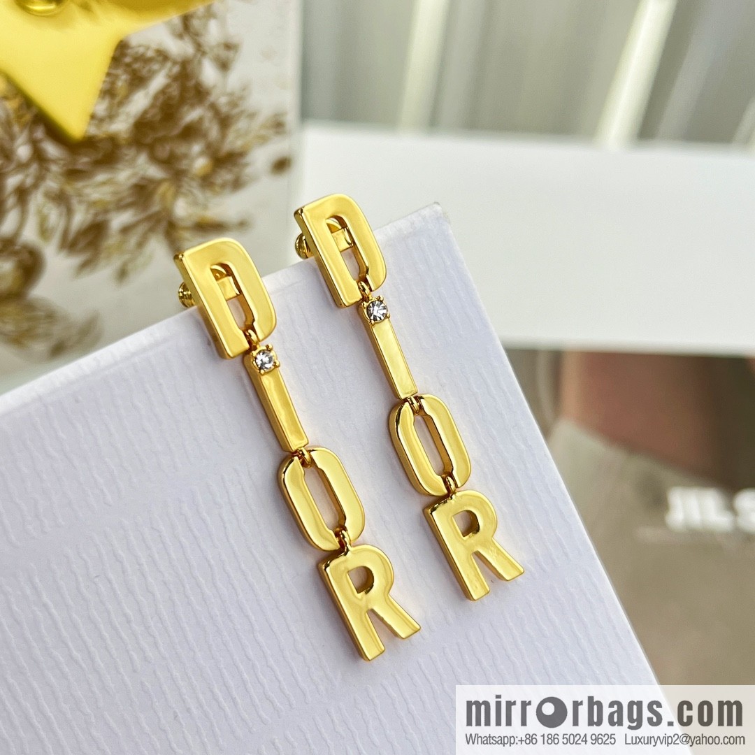 New ☑️ Dior gold letter fringed earrings