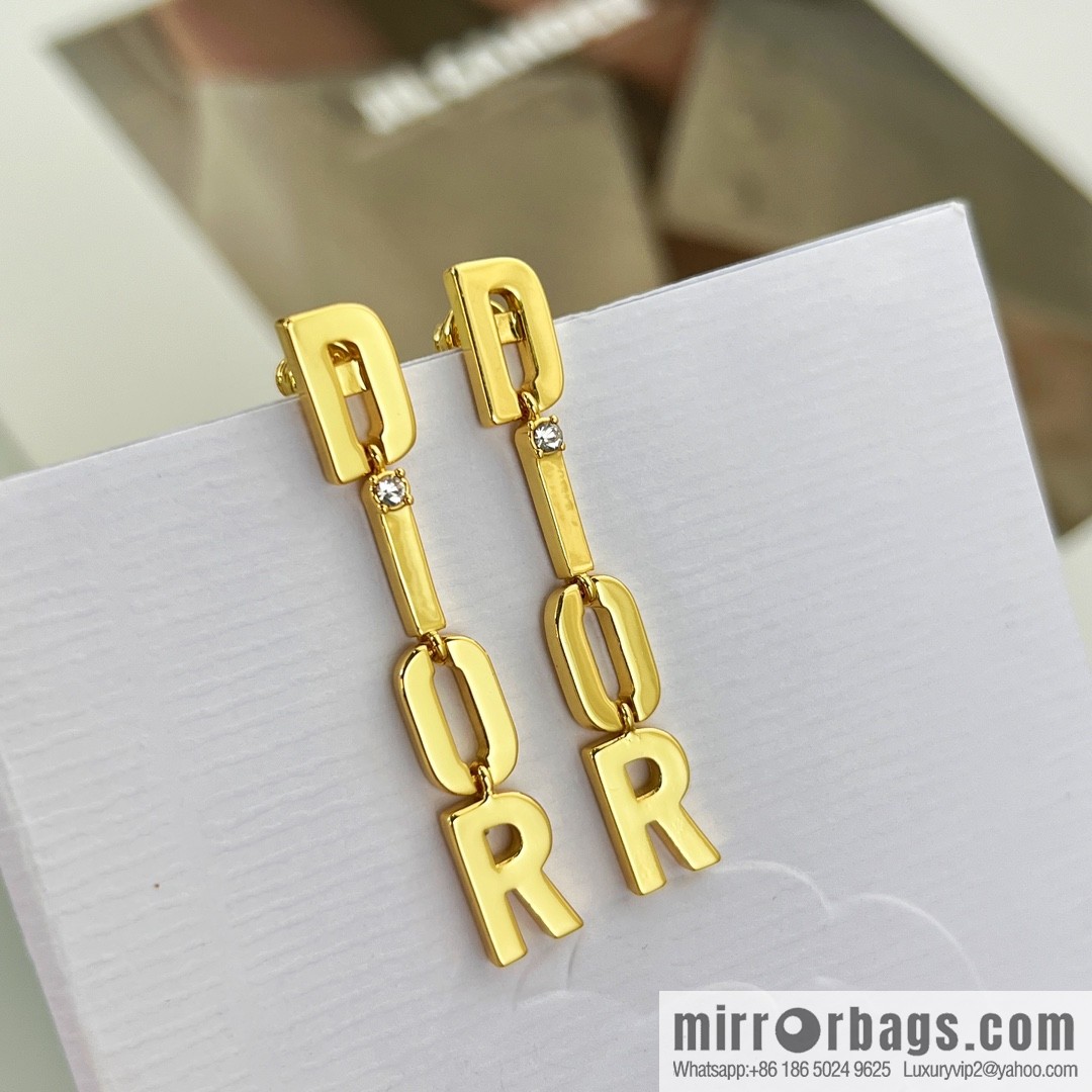 New ☑️ Dior gold letter fringed earrings