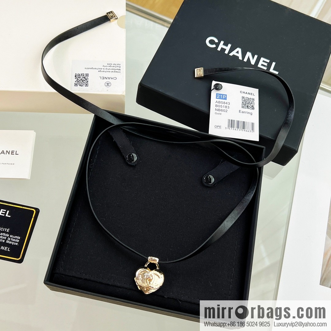New ☑️ Chanel peach heart love necklace