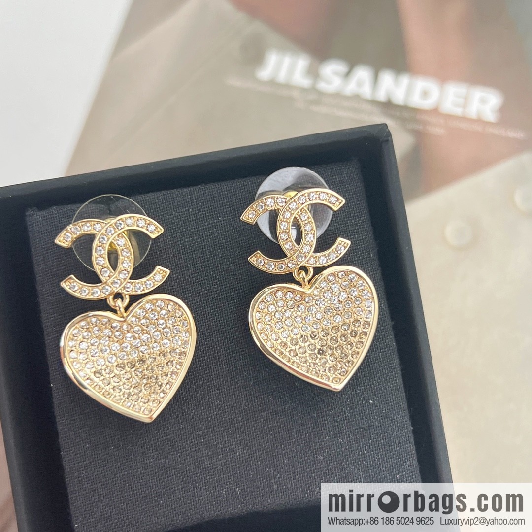 New ☑️ Chanel c2 double c peach heart love stud earrings