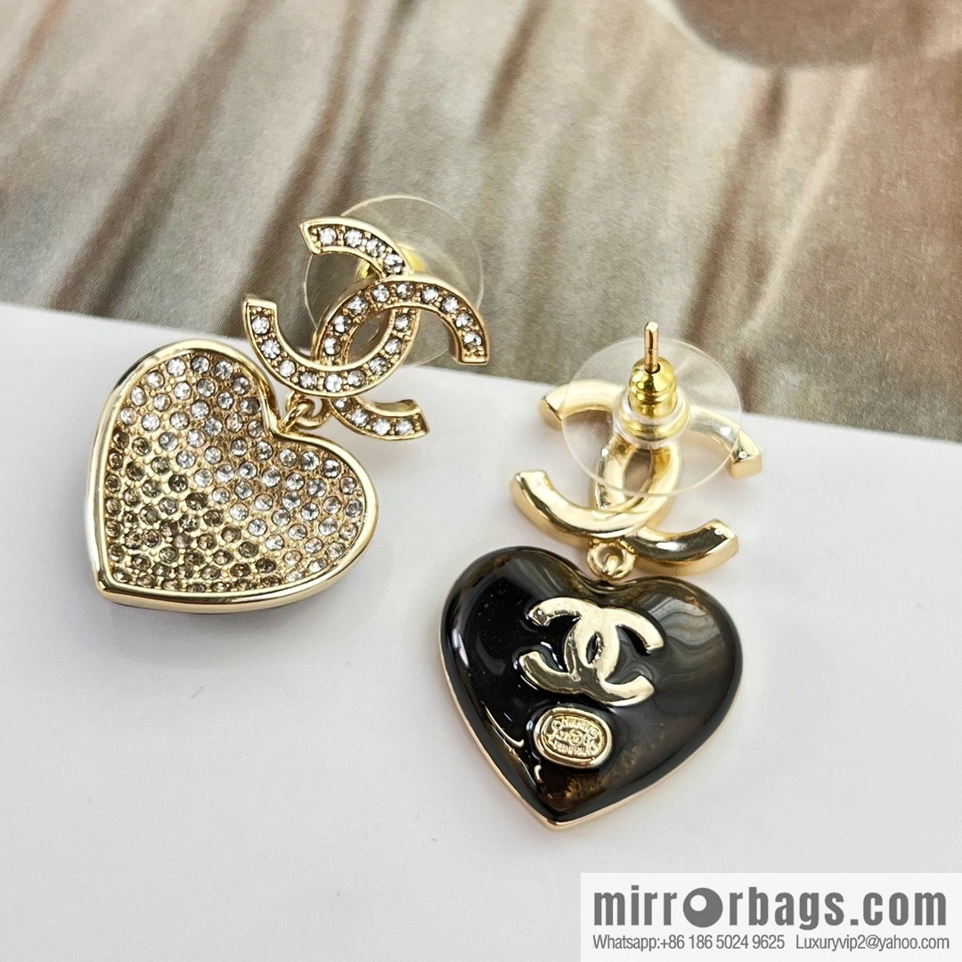 New ☑️ Chanel c2 double c peach heart love stud earrings