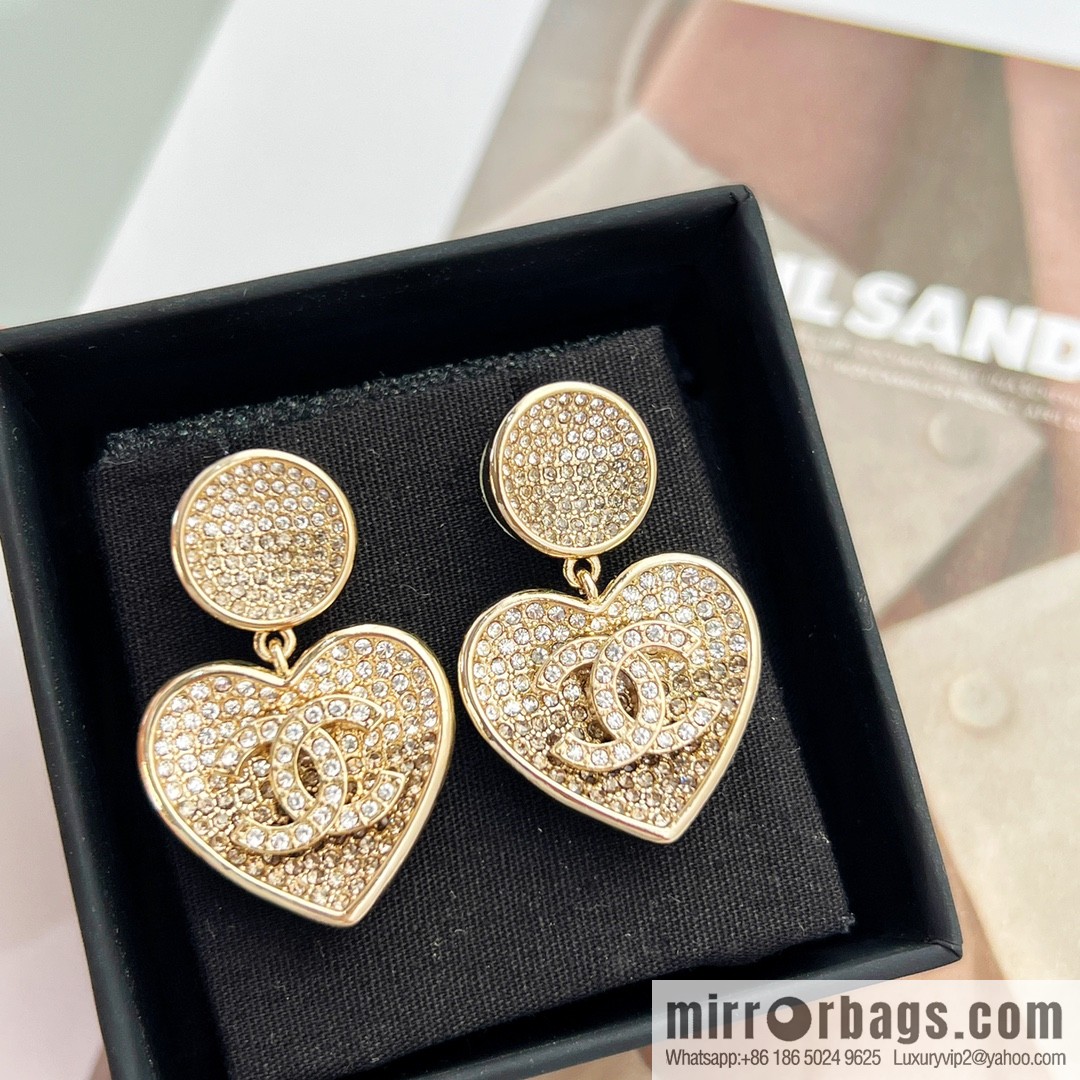 New ☑️ Chanel c2 double c peach heart love stud earrings