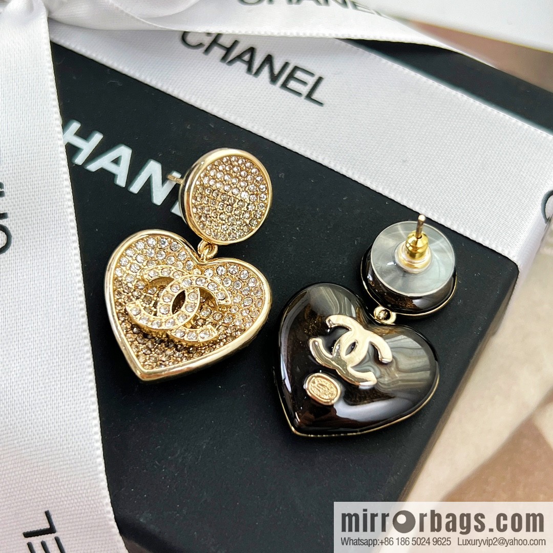 New ☑️ Chanel c2 double c peach heart love stud earrings