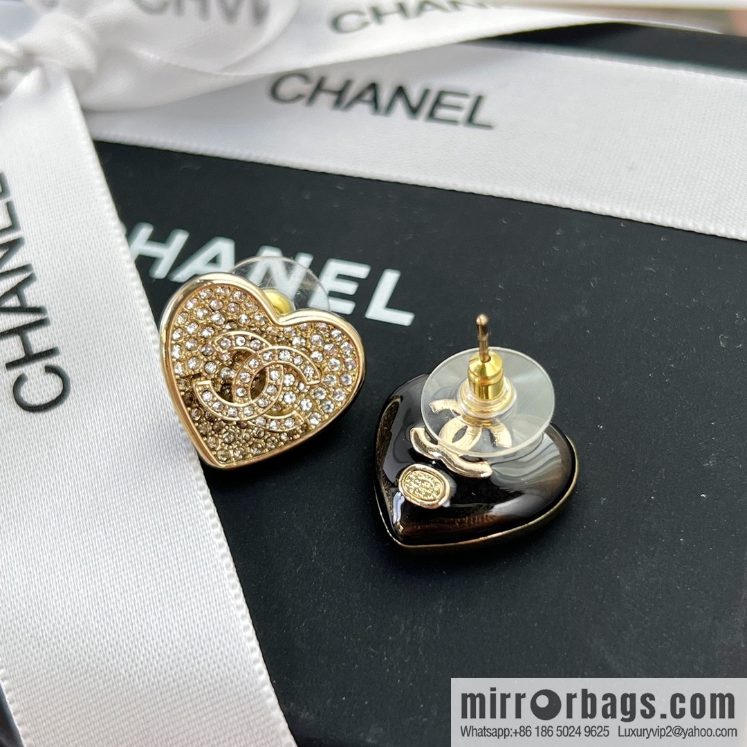 New ☑️ Chanel c1 double c peach heart love stud earrings