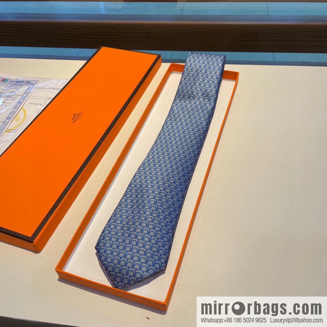 Hermes Fish Scale 100% Top Twill Silk Tie
