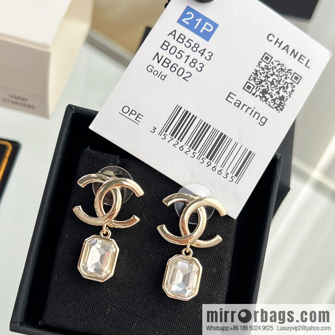 New ☑️ Chanel double c square diamond stud earrings