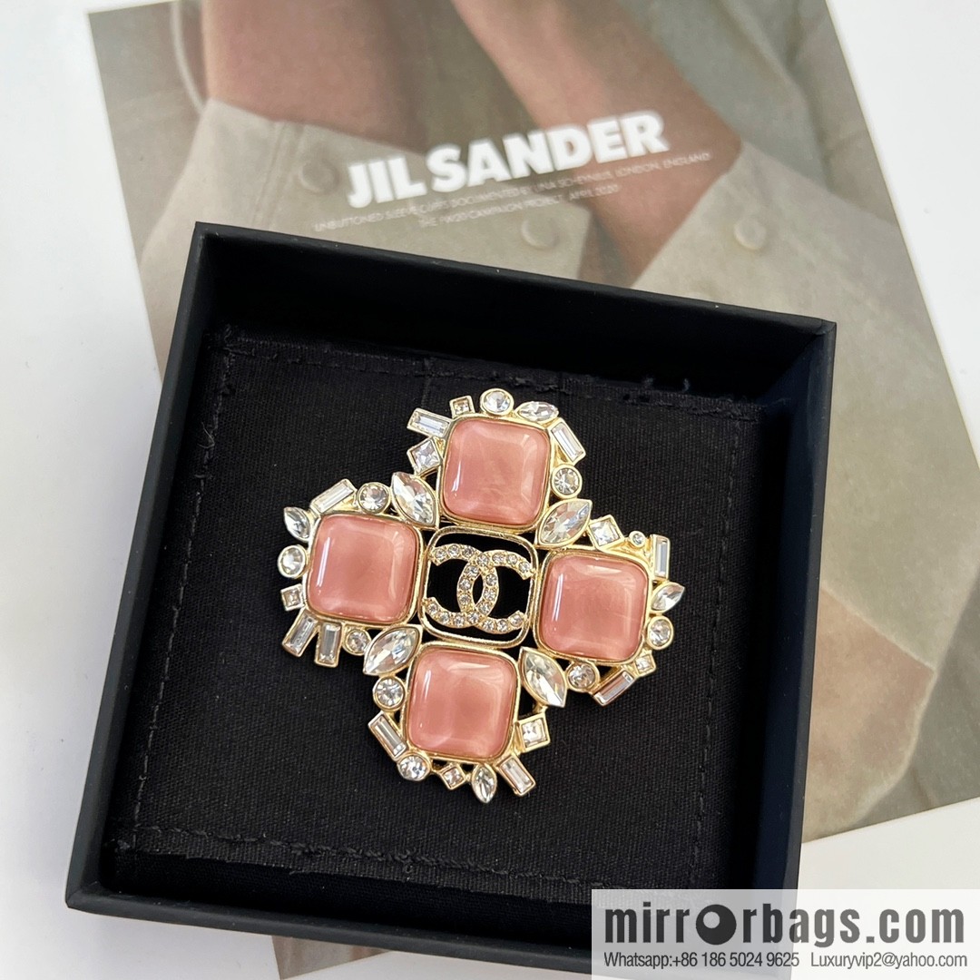 New ☑️ Chanel Chanel double c pink gemstone brooch