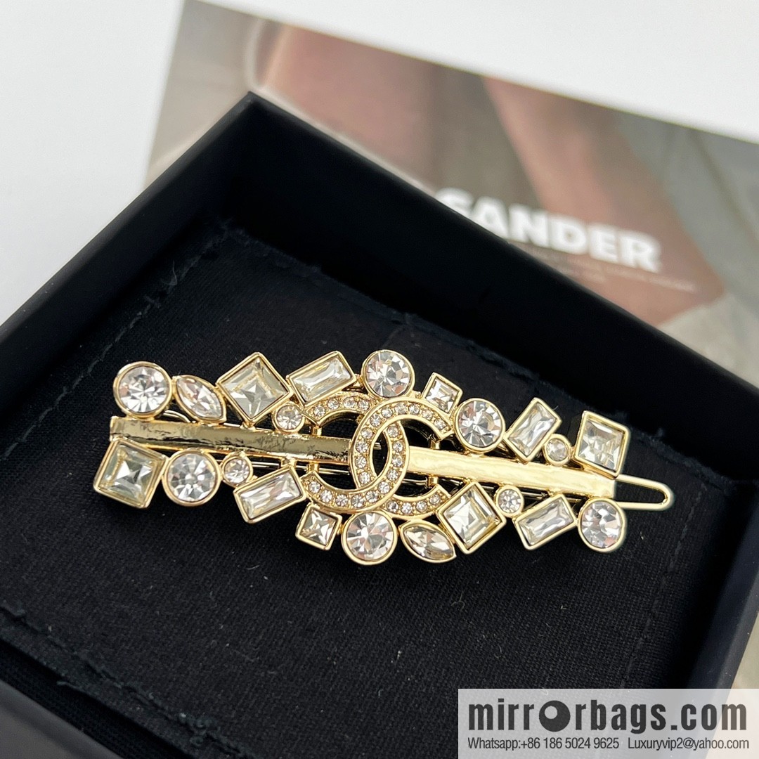 New ☑️ Chanel Double C Full Diamond Hairpin