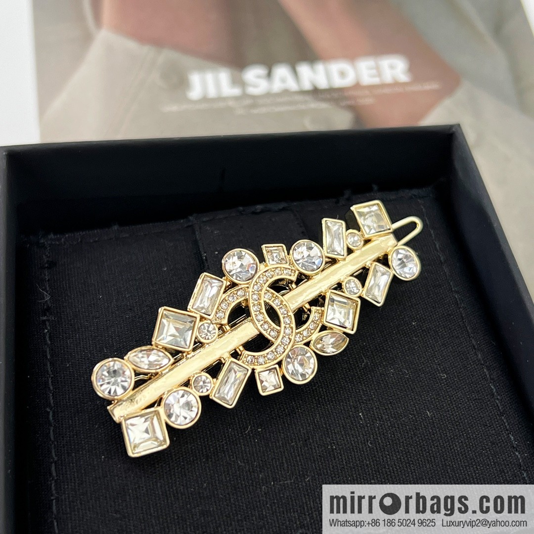 New ☑️ Chanel Double C Full Diamond Hairpin