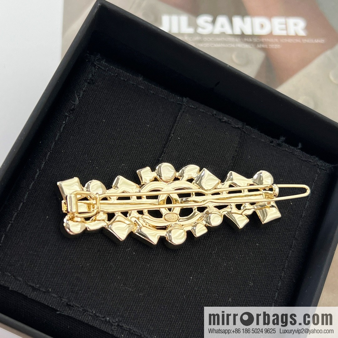 New ☑️ Chanel Double C Full Diamond Hairpin