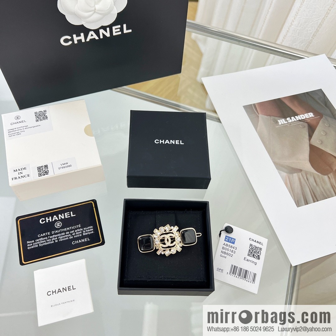 New ☑️ Chanel Double C Full Diamond Hairpin