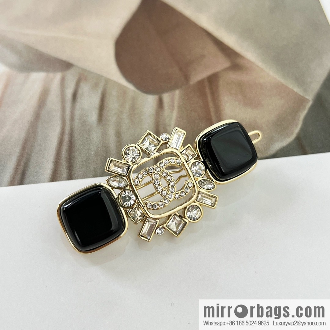New ☑️ Chanel Double C Full Diamond Hairpin