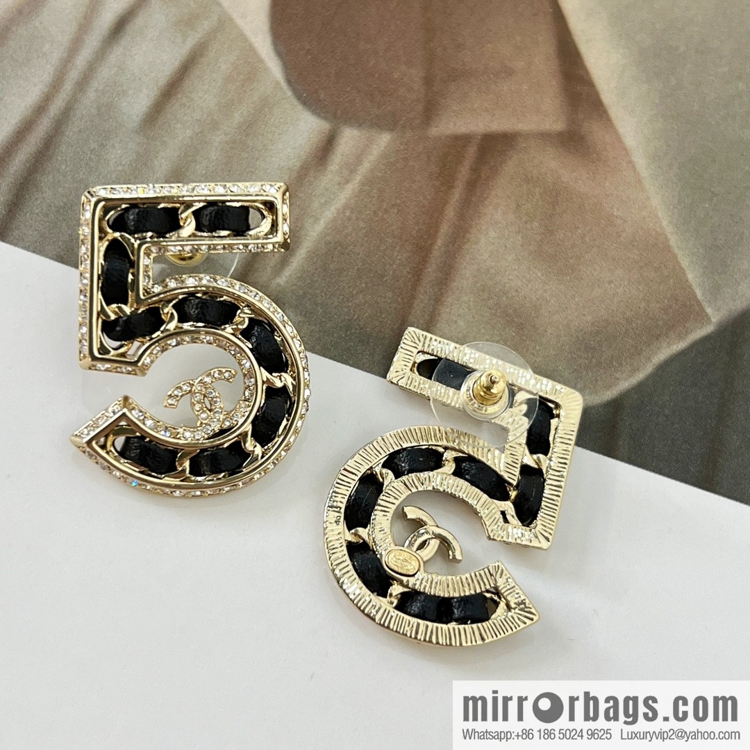 New ☑️ Chanel double c black leather rope 5 character earrings