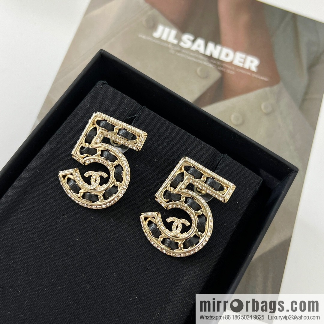 New ☑️ Chanel double c black leather rope 5 character earrings