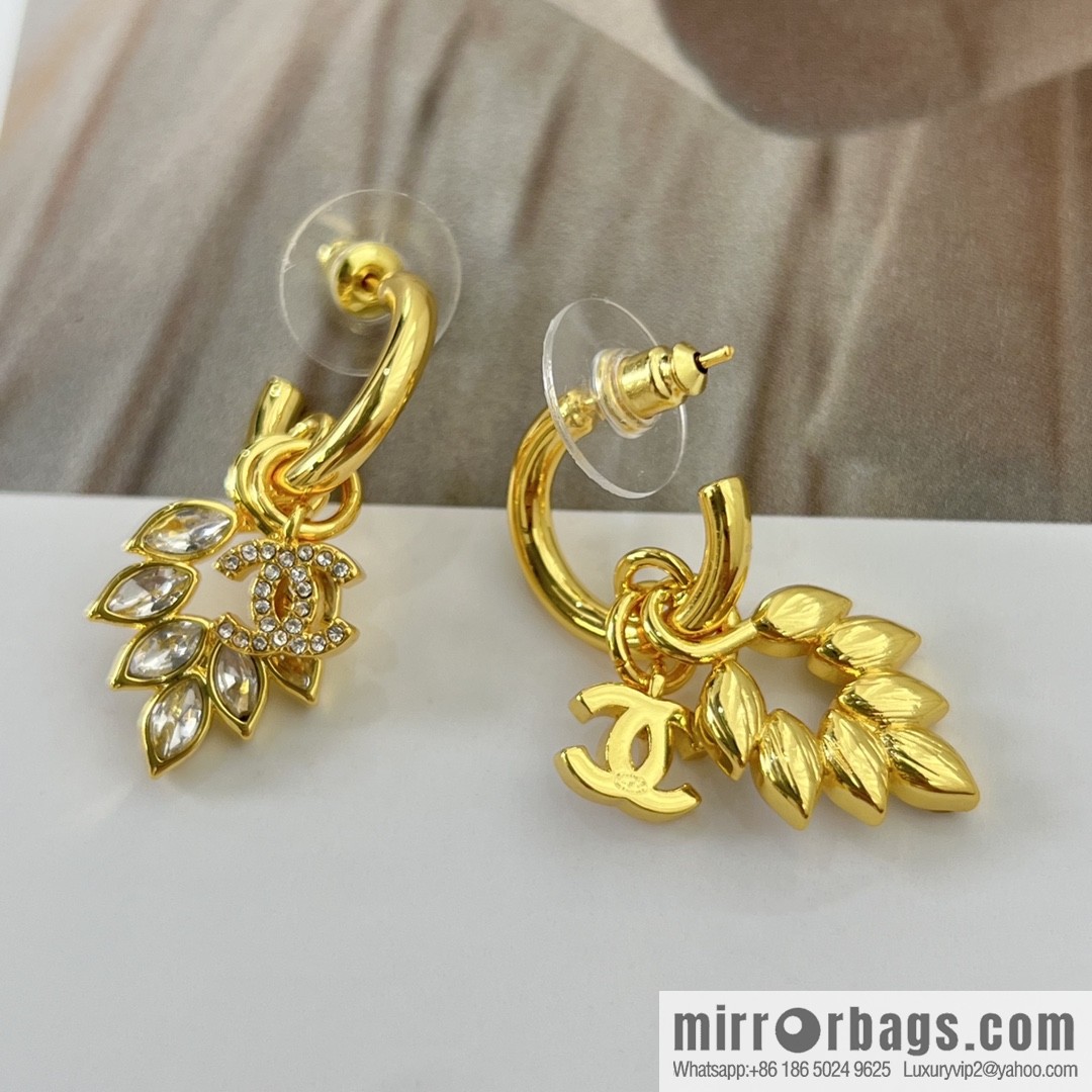 New ☑️ Chanel gold double c wheat stud earrings