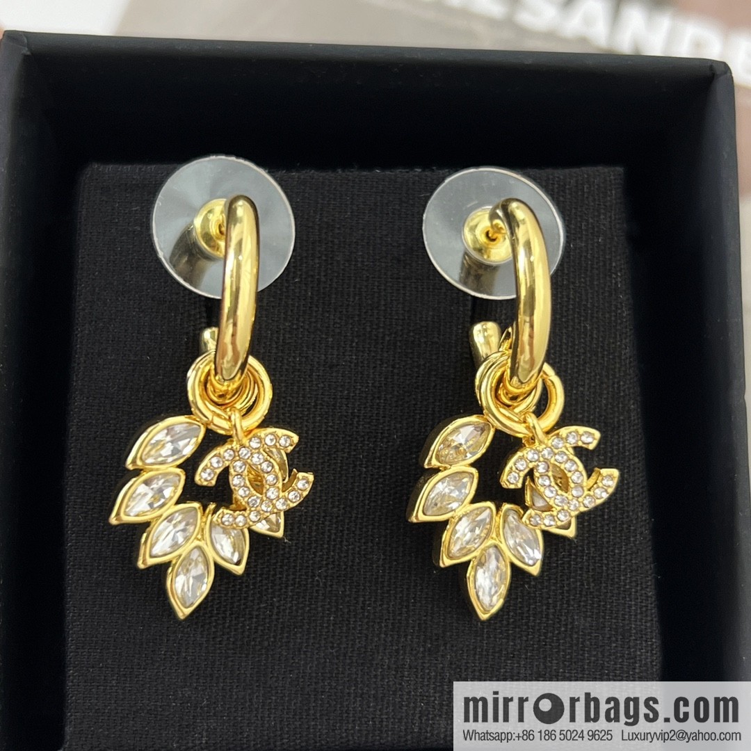 New ☑️ Chanel gold double c wheat stud earrings