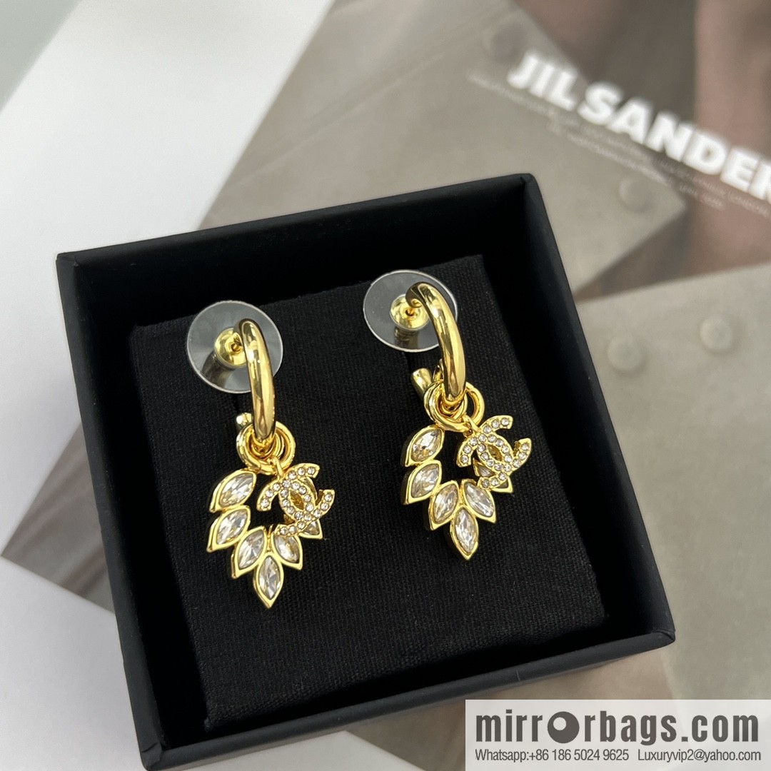 New ☑️ Chanel gold double c wheat stud earrings