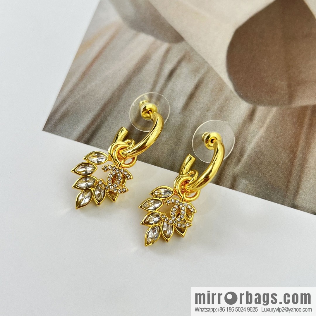 New ☑️ Chanel gold double c wheat stud earrings