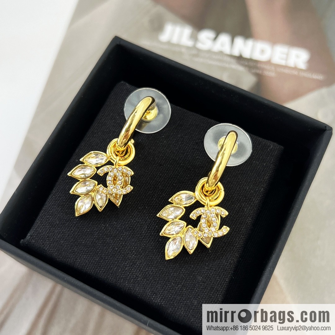 New ☑️ Chanel gold double c wheat stud earrings