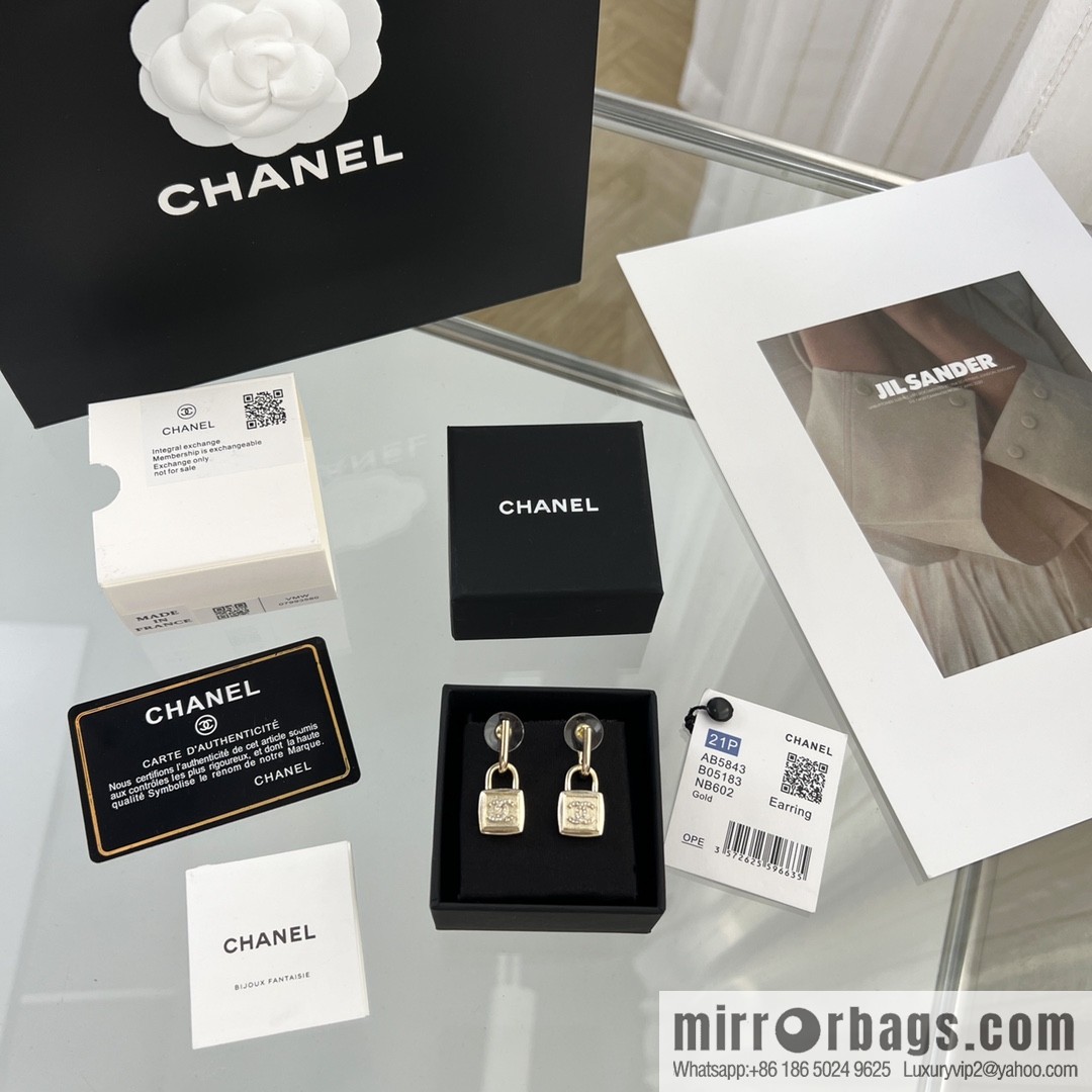 New ☑️ Chanel gold double c lock stud earrings