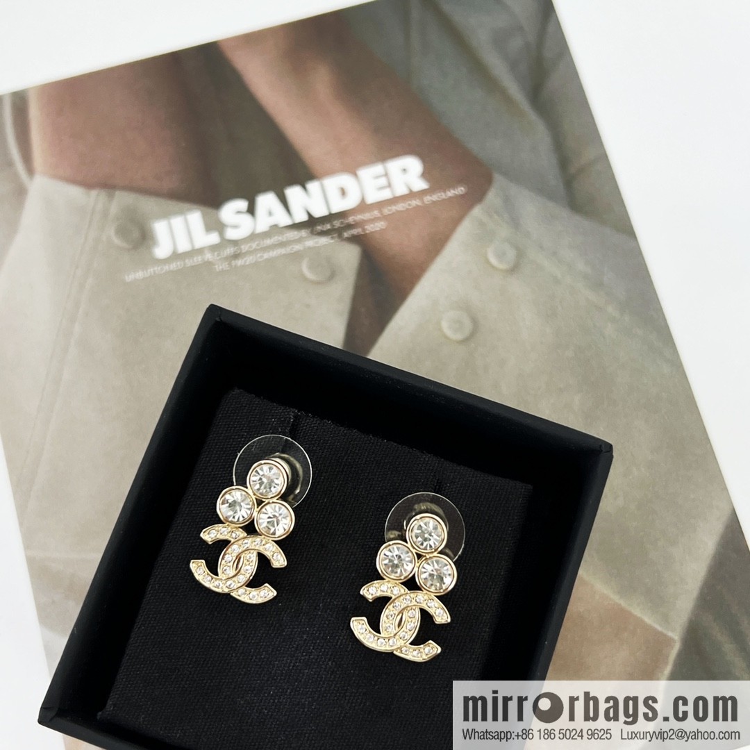New ☑️ Chanel double c three-diamond stud earrings