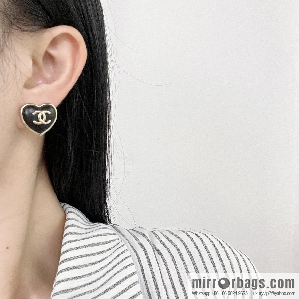 New ☑️ Chanel c1 double c peach heart love stud earrings