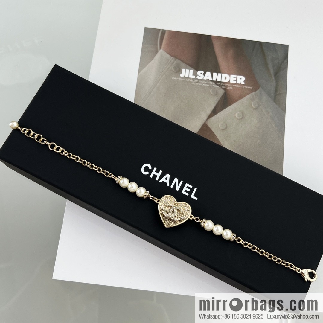 New ☑️ Chanel double c peach heart love full diamond pearl bracelet
