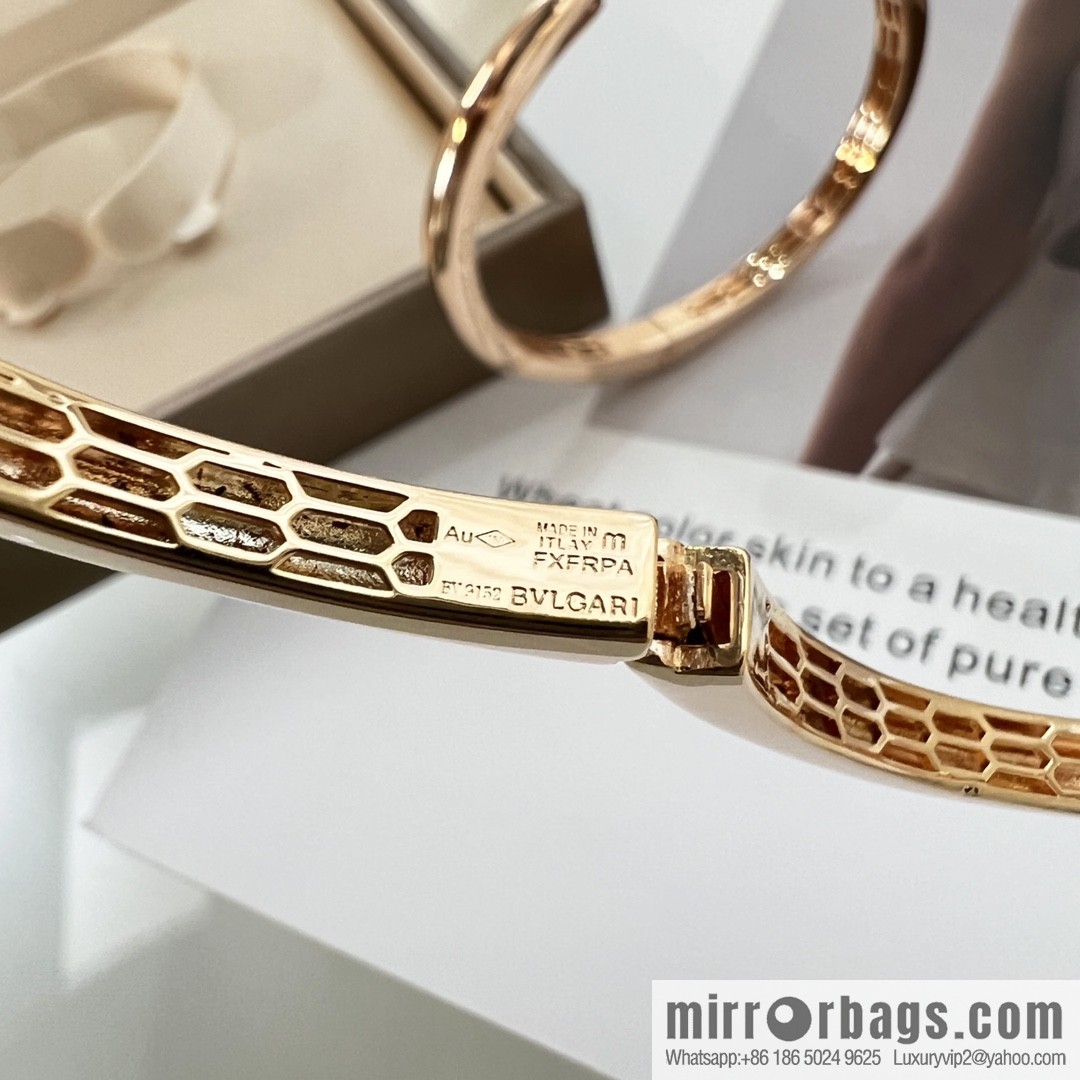 Bulgari BVLGARI Latest Collection Serpenti Malachite, White Fritillary, Snake, Snake Bracelet