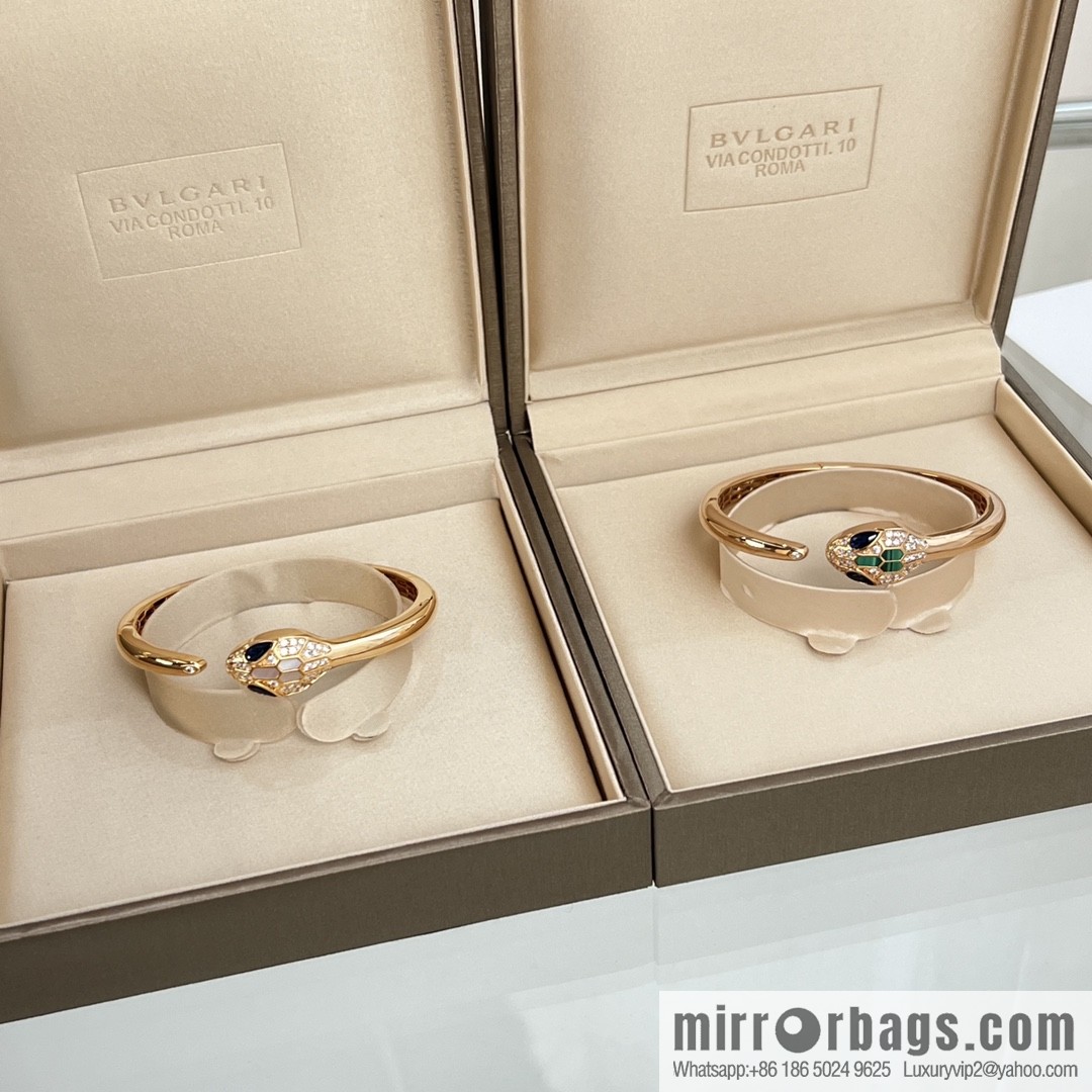 Bulgari BVLGARI Latest Collection Serpenti Malachite, White Fritillary, Snake, Snake Bracelet