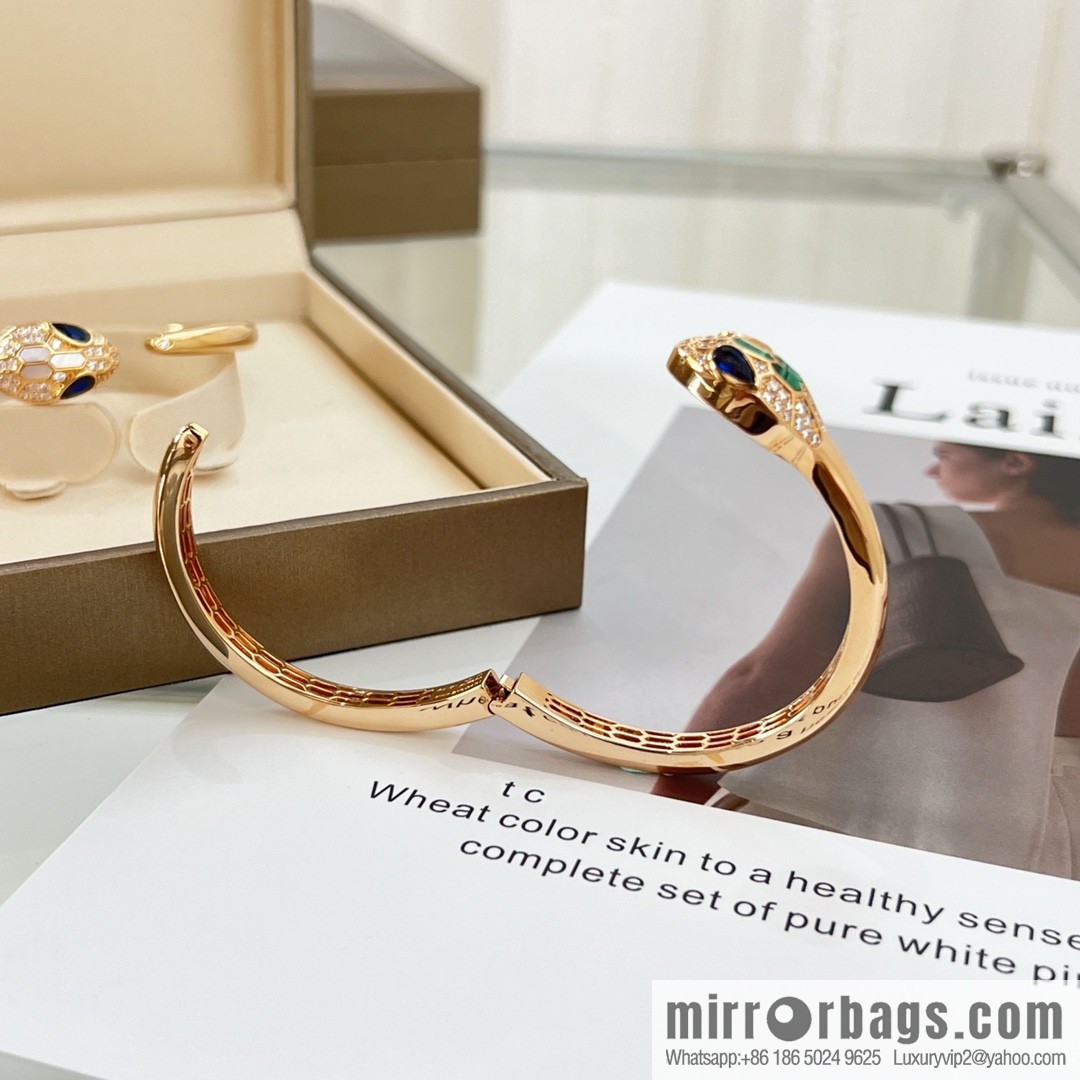 Bulgari BVLGARI Latest Collection Serpenti Malachite, White Fritillary, Snake, Snake Bracelet