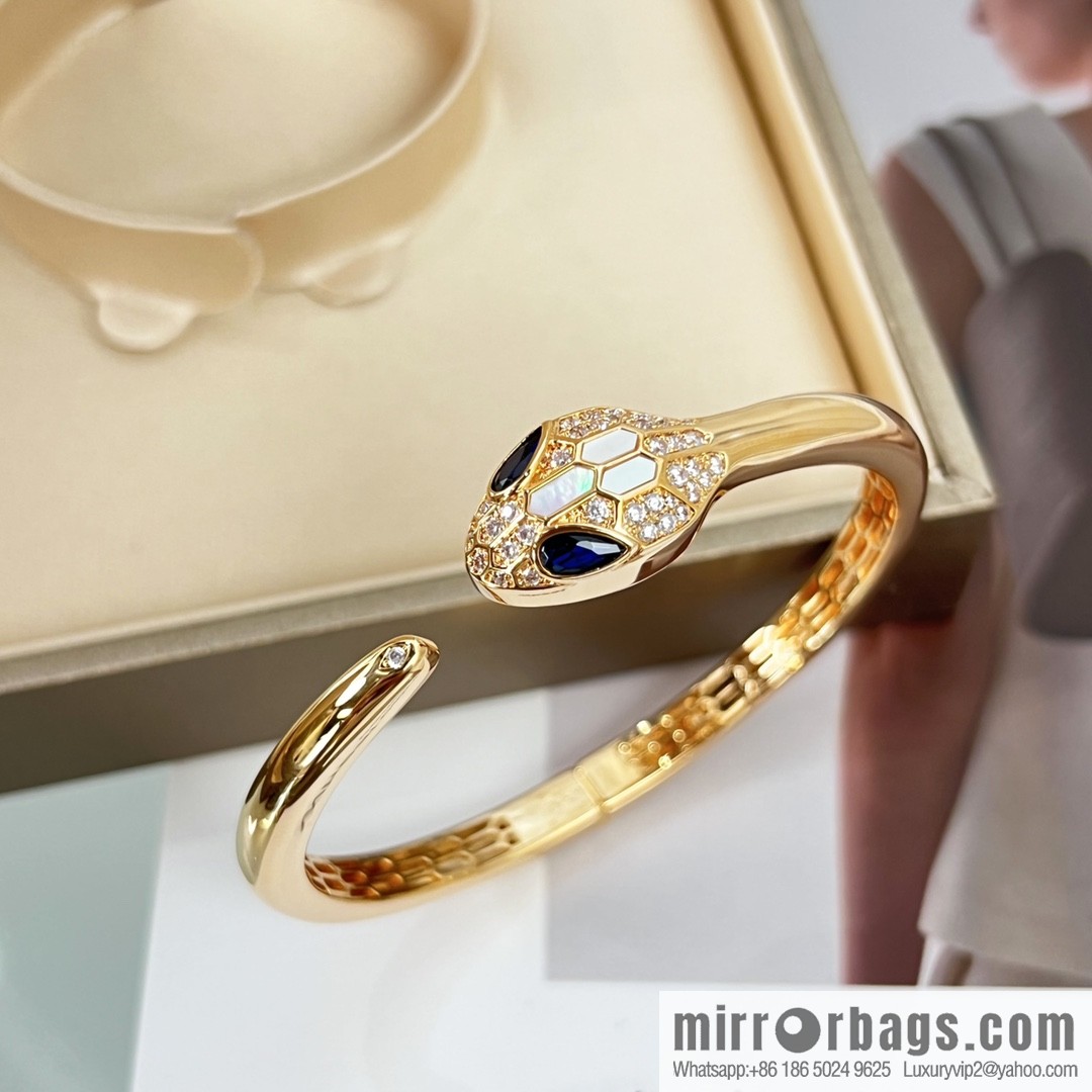 Bulgari BVLGARI Latest Collection Serpenti Malachite, White Fritillary, Snake, Snake Bracelet