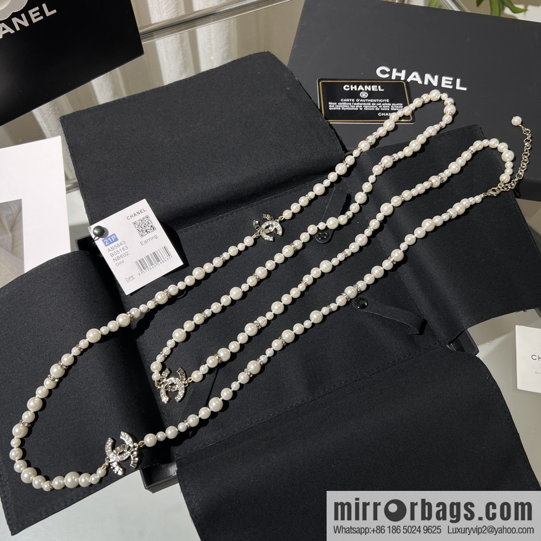 New ☑️ Chanel double c pearl necklace sweater chain