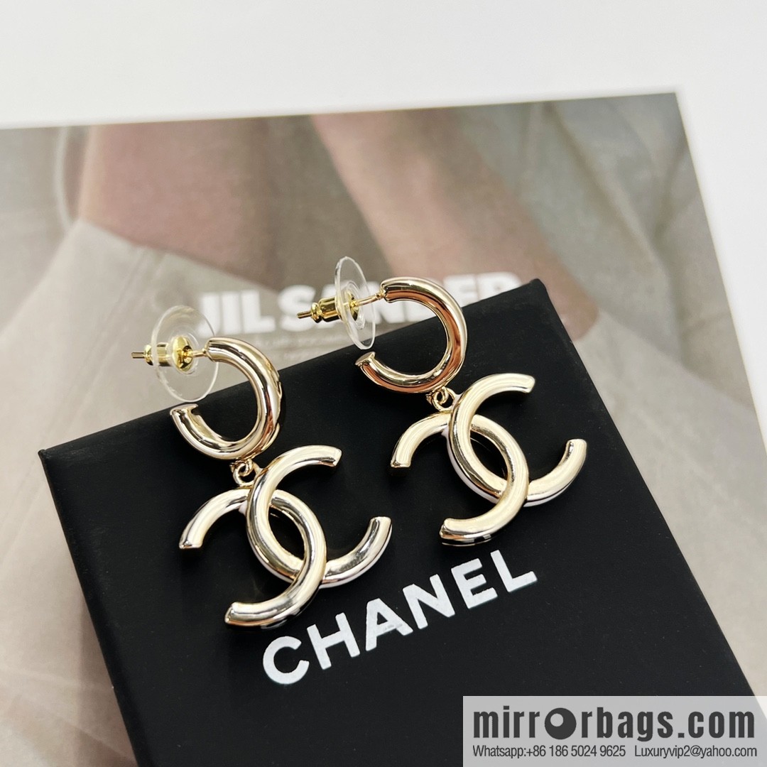 New ☑️ Chanel c2 double c stud earrings