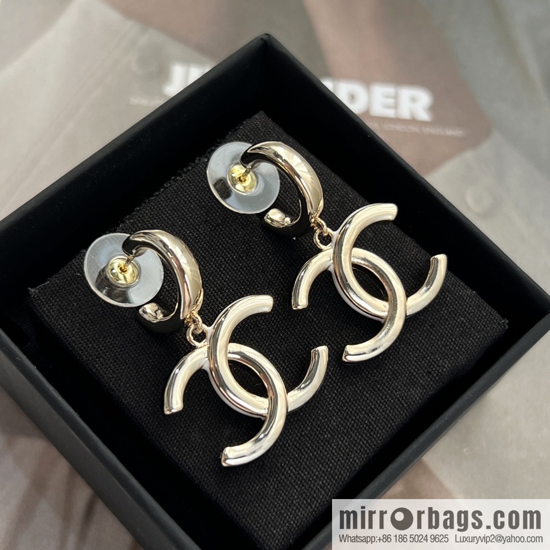 New ☑️ Chanel c2 double c stud earrings