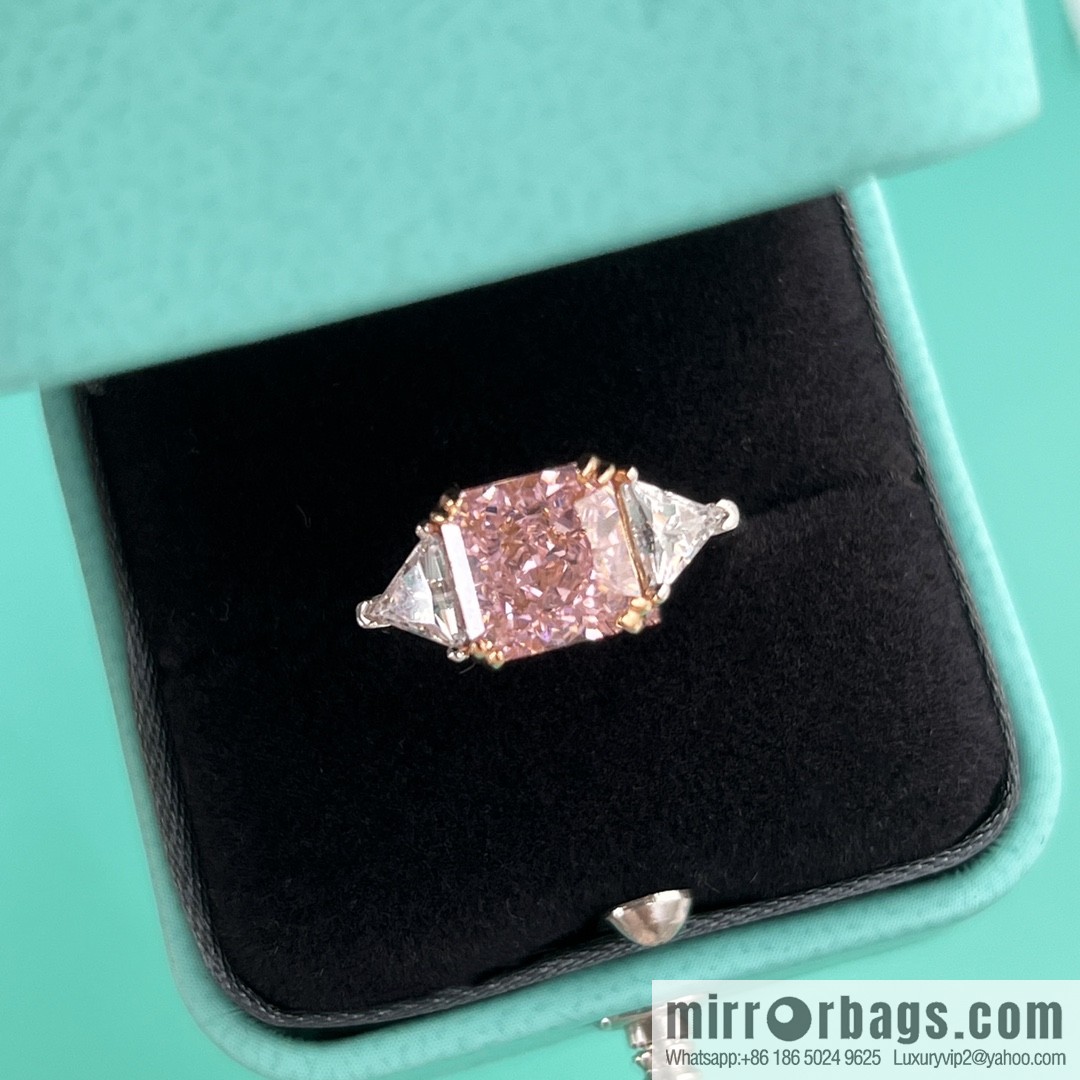 New ☑️ TIFFANY & Co. Tiffany & Co. Square pink diamond ring